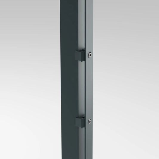 Zaunpfosten mit Abdeckleiste