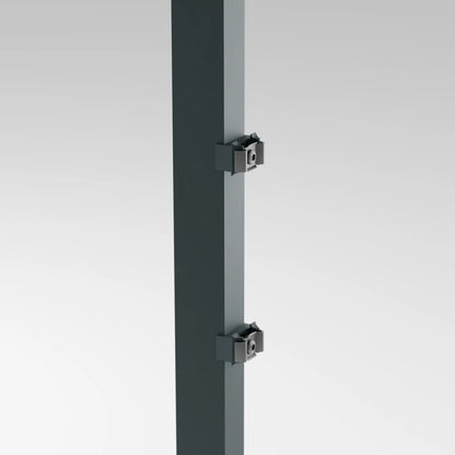 Zaunpfosten mit Klemme